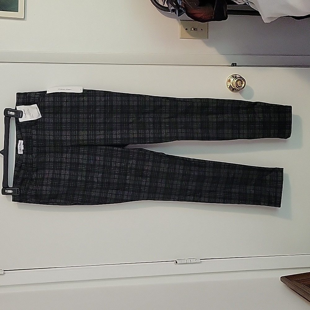Calvin Klein plaid pants, size 6